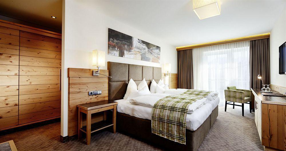 Hotel Garni Melanie Wals-Siezenheim ภายนอก รูปภาพ