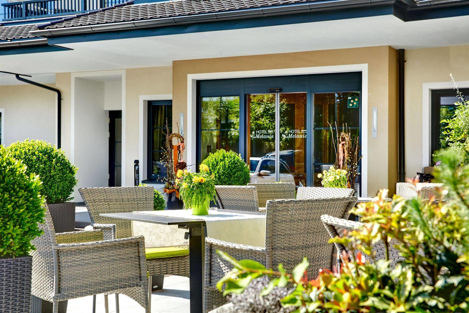 Hotel Garni Melanie Wals-Siezenheim ภายนอก รูปภาพ
