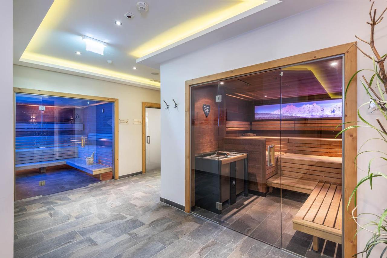 Hotel Garni Melanie Wals-Siezenheim ภายนอก รูปภาพ
