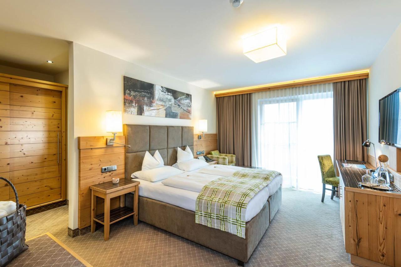 Hotel Garni Melanie Wals-Siezenheim ภายนอก รูปภาพ